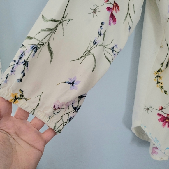Floral peasant blouse - Picture 4 of 6